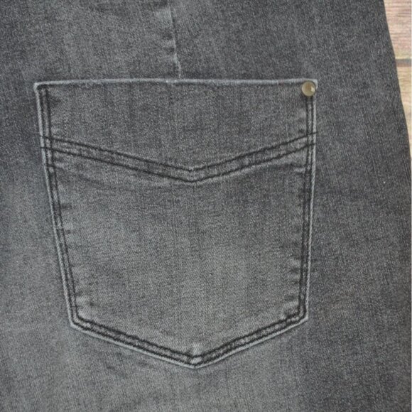 Judy Blue Size 20W Dark Wash Black Wide Leg Crop Raw Hem Jeans Stretch Denim - Picture 6 of 11